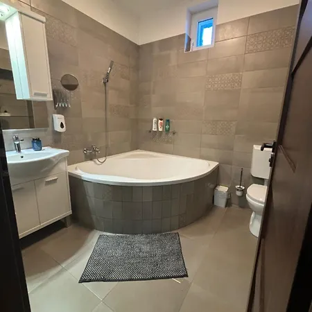 Zafir شقة Sárospatak